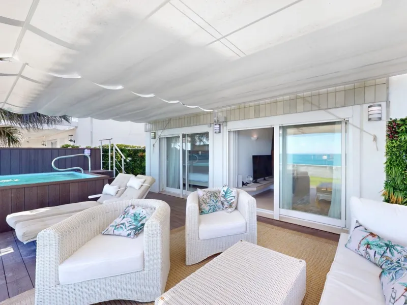 This is a truly amazing home  just a few meters from the sea. It is a one-of-a-kind property that was fully renovated in March 2025, so everything is brand new and ready for you to move in.