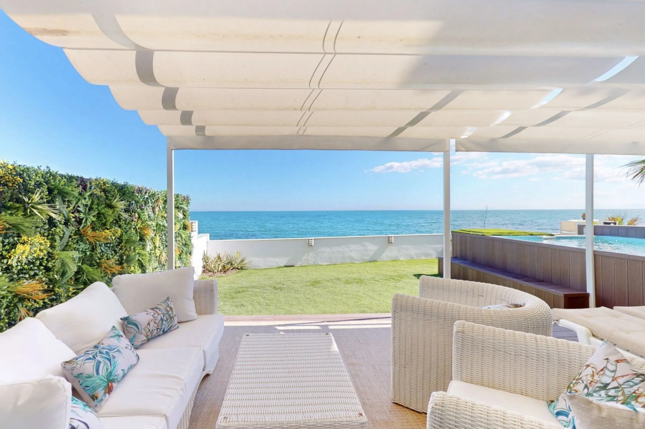 This is a truly amazing home  just a few meters from the sea. It is a one-of-a-kind property that was fully renovated in March 2025, so everything is brand new and ready for you to move in.
