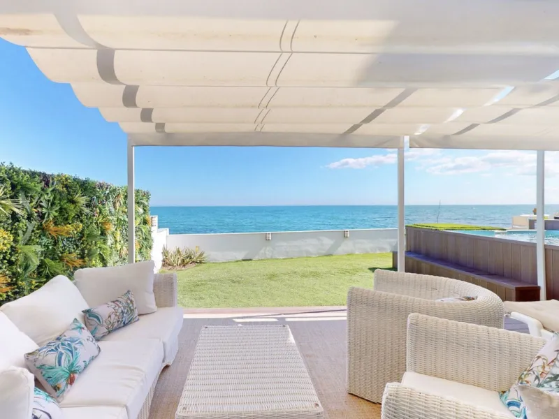 This is a truly amazing home  just a few meters from the sea. It is a one-of-a-kind property that was fully renovated in March 2025, so everything is brand new and ready for you to move in.