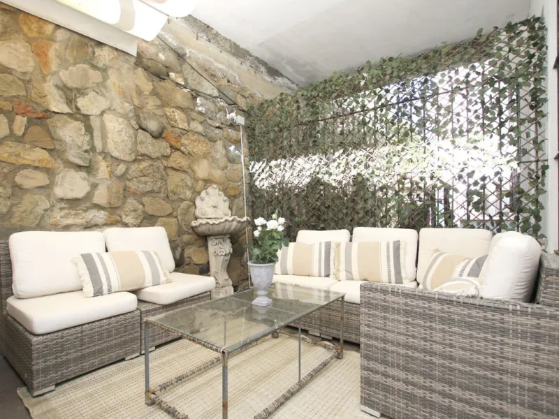 This is a truly amazing home  just a few meters from the sea. It is a one-of-a-kind property that was fully renovated in March 2025, so everything is brand new and ready for you to move in.