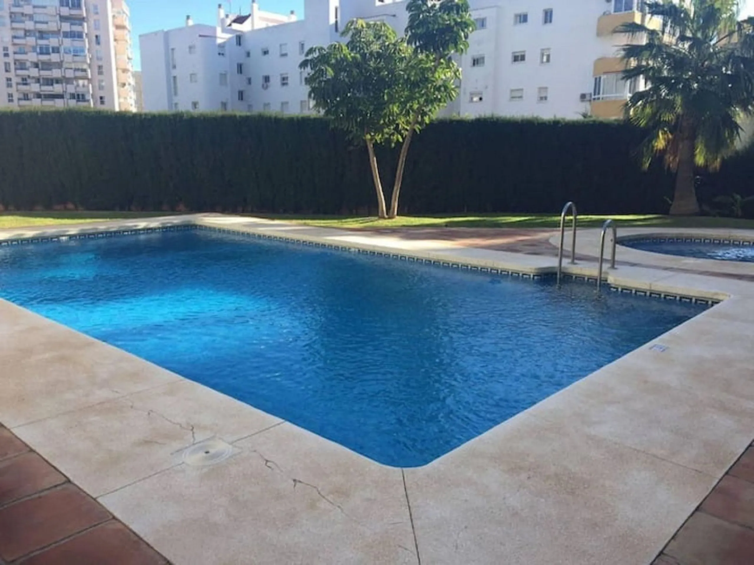 Exclusive penthouse with panoramic sea views, just 100 metres from the beach. We present this magnificent penthouse located in one of the most sought after areas of Torreblanca, just a few metres from the sea. The property stands out for its impressive pa
