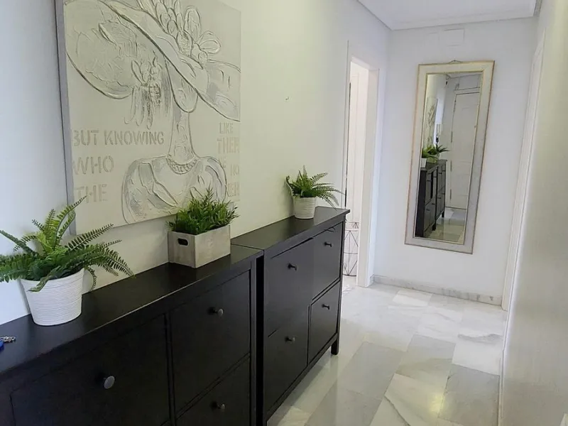 Exclusive penthouse with panoramic sea views, just 100 metres from the beach. We present this magnificent penthouse located in one of the most sought after areas of Torreblanca, just a few metres from the sea. The property stands out for its impressive pa