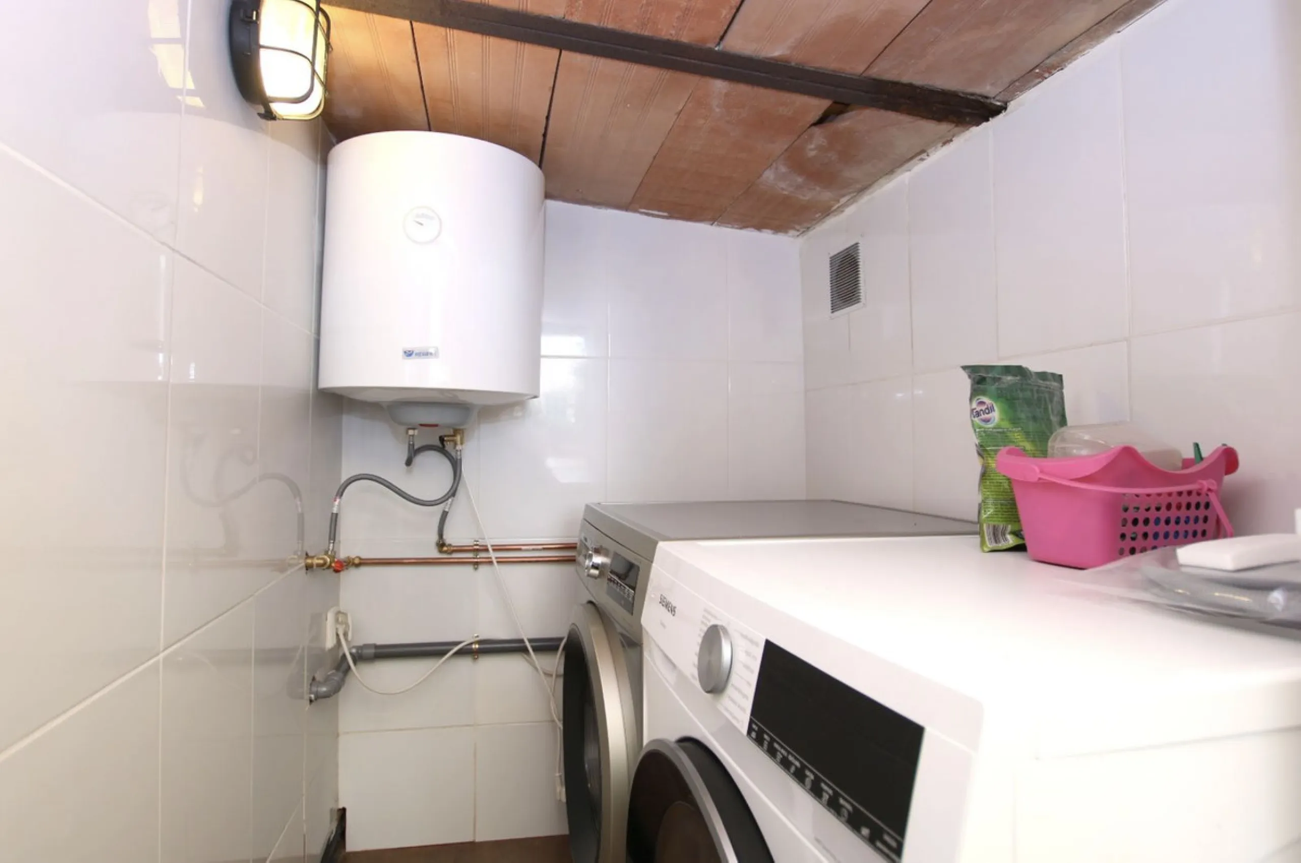 This is a truly amazing home  just a few meters from the sea. It is a one-of-a-kind property that was fully renovated in March 2025, so everything is brand new and ready for you to move in.