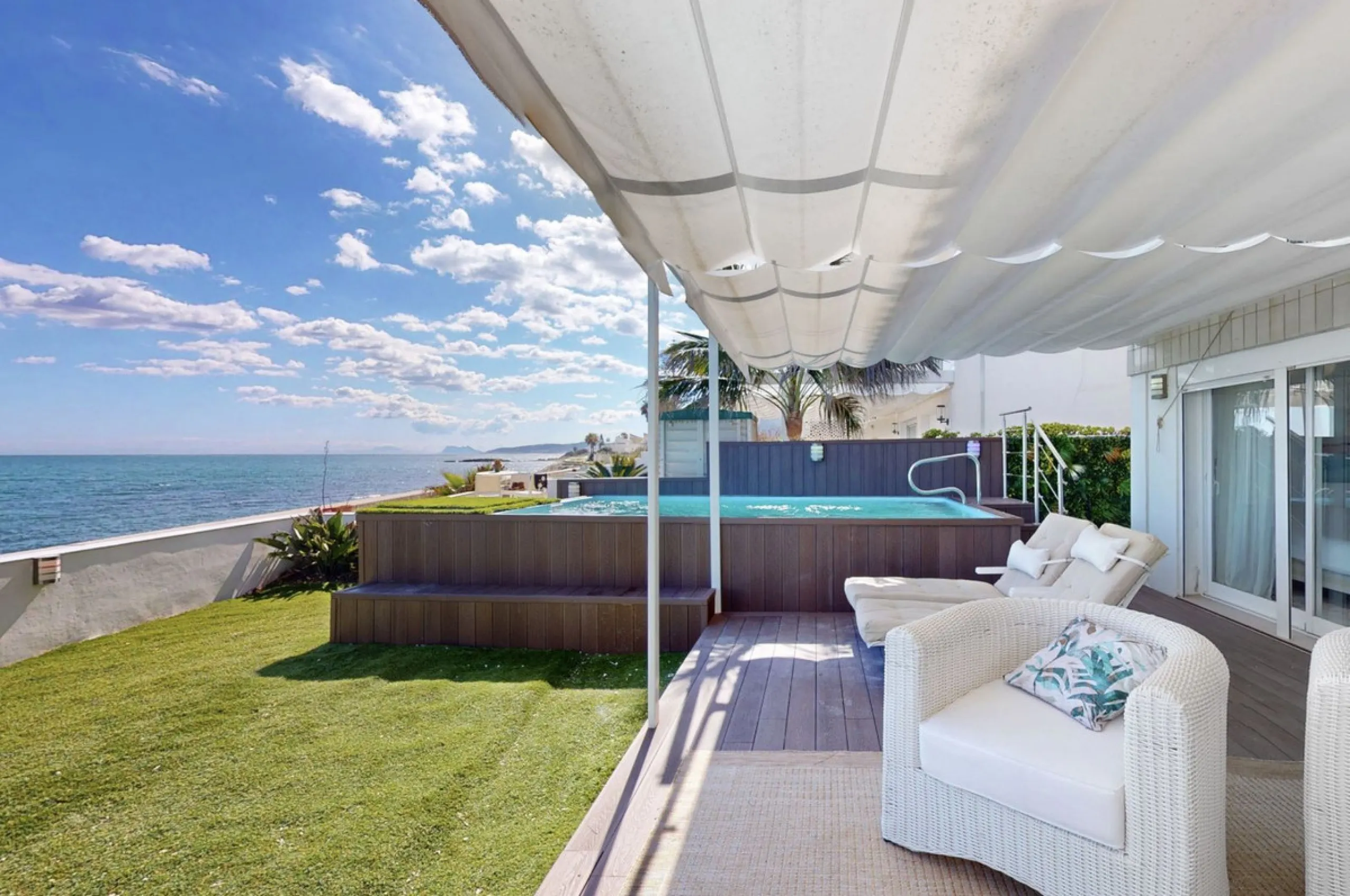 This is a truly amazing home  just a few meters from the sea. It is a one-of-a-kind property that was fully renovated in March 2025, so everything is brand new and ready for you to move in.