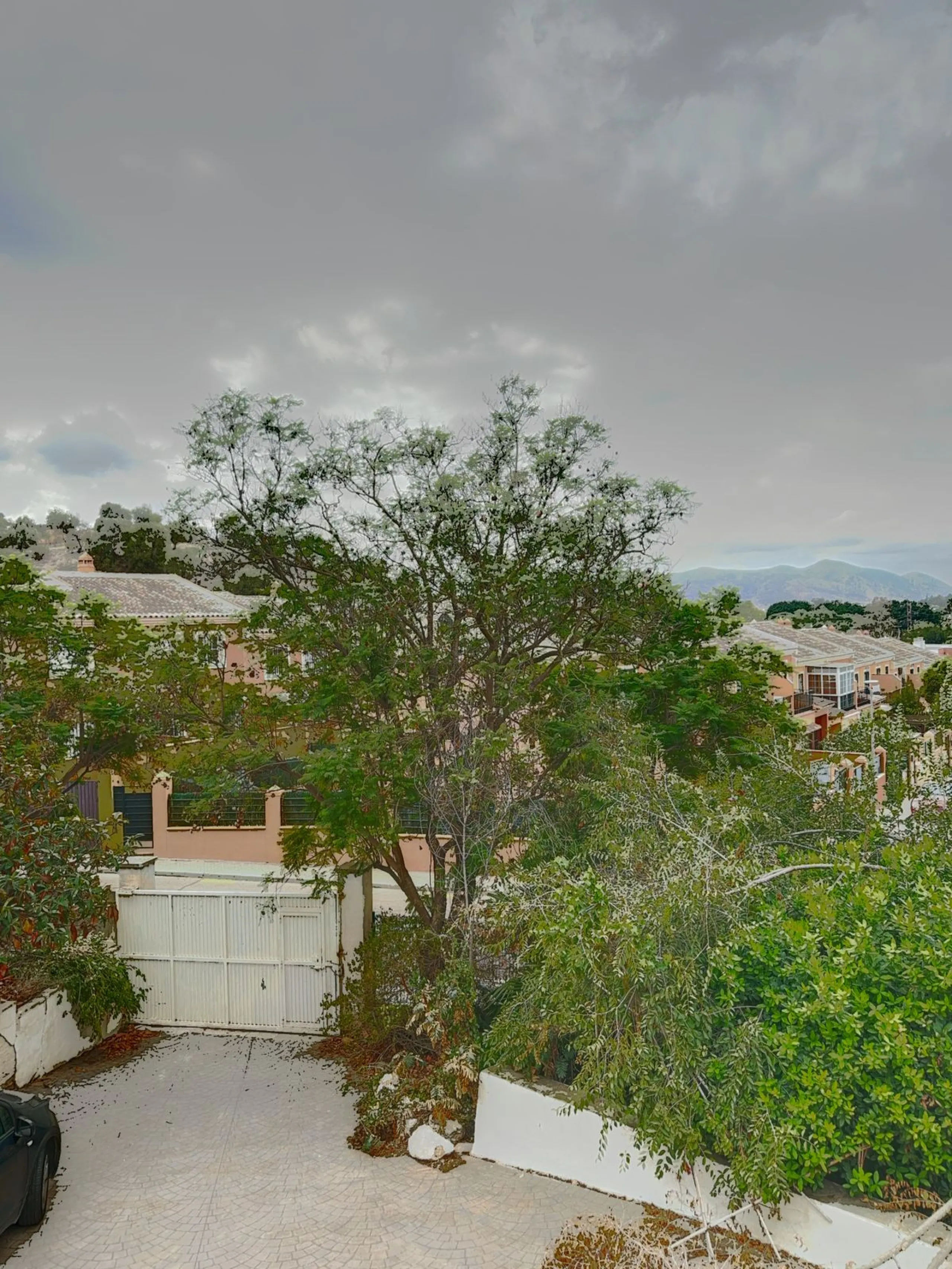 Unique Investment, A Historic Property with Exceptional Potential!