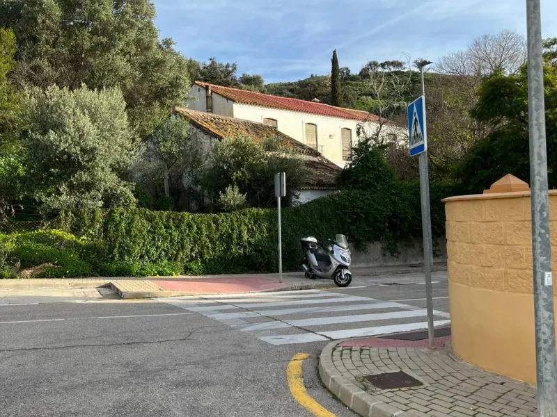 Unique Investment, A Historic Property with Exceptional Potential!