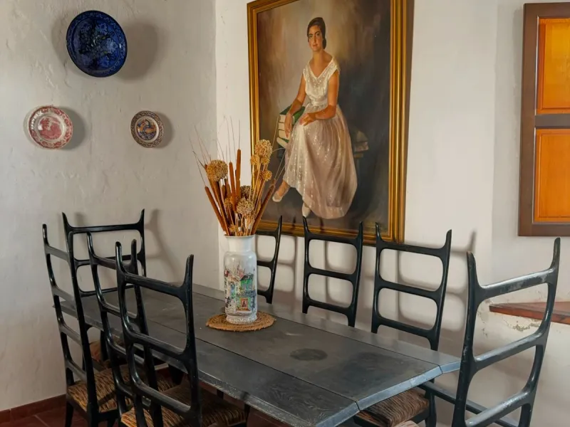 Unique Investment, A Historic Property with Exceptional Potential!