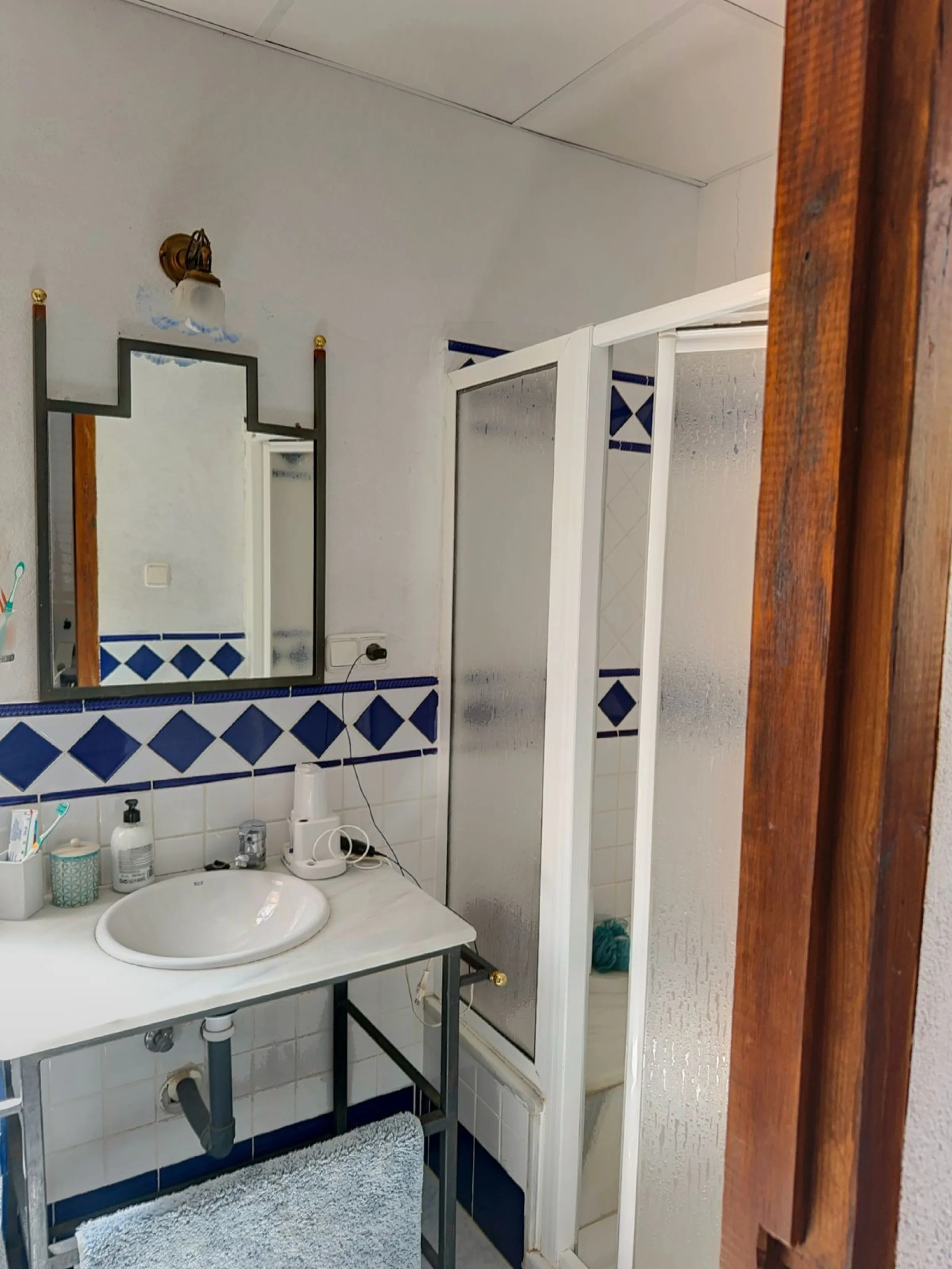 Unique Investment, A Historic Property with Exceptional Potential!