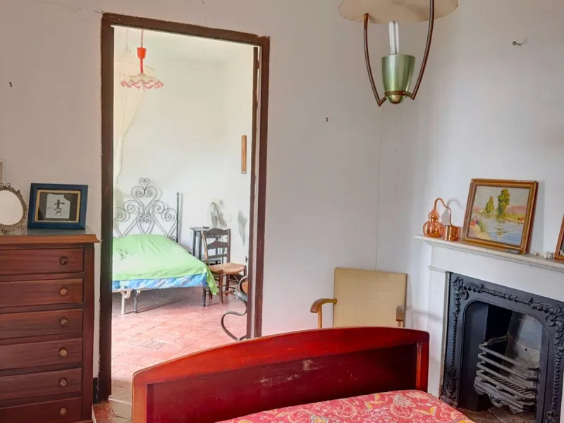 Unique Investment, A Historic Property with Exceptional Potential!