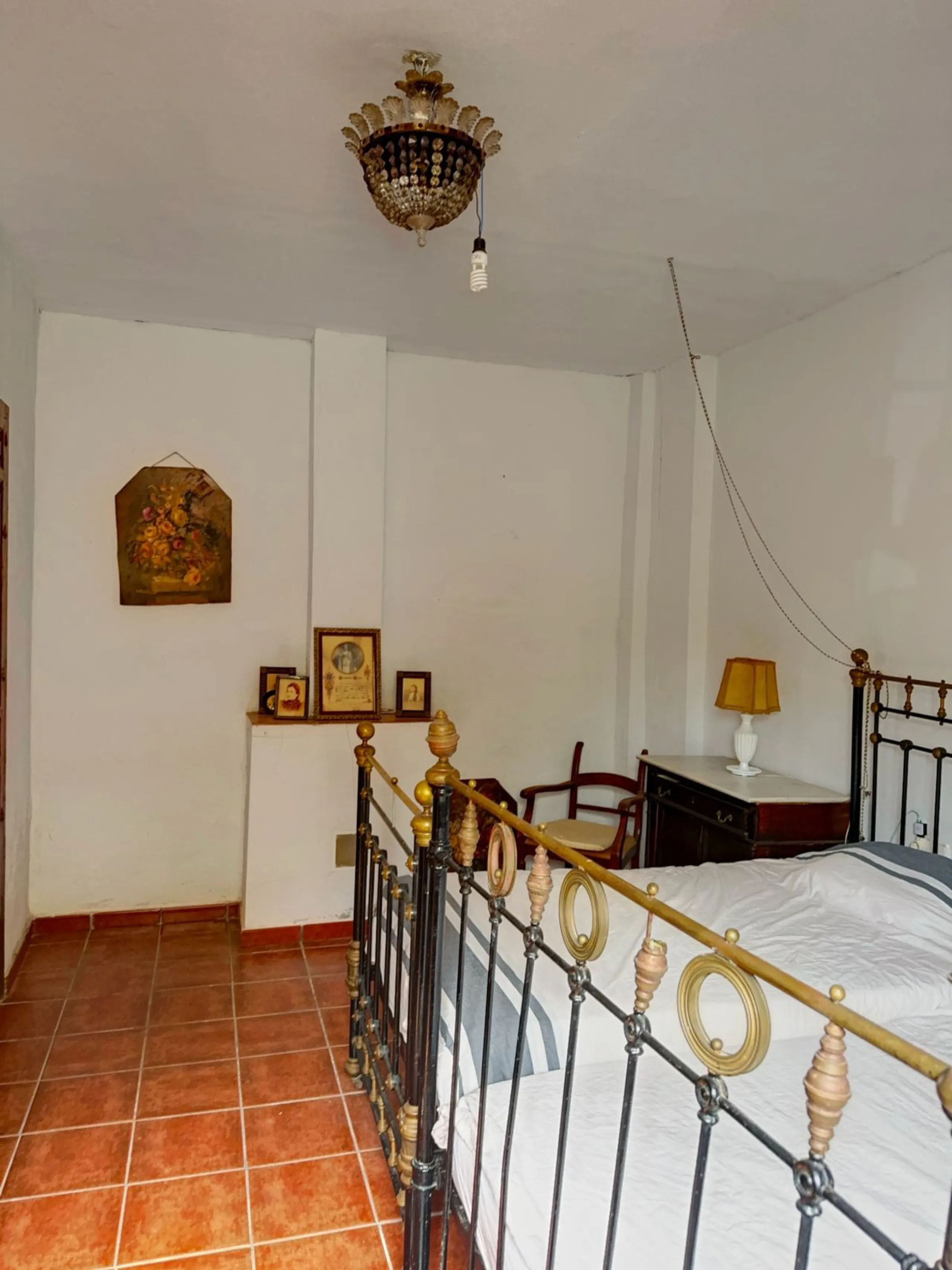 Unique Investment, A Historic Property with Exceptional Potential!