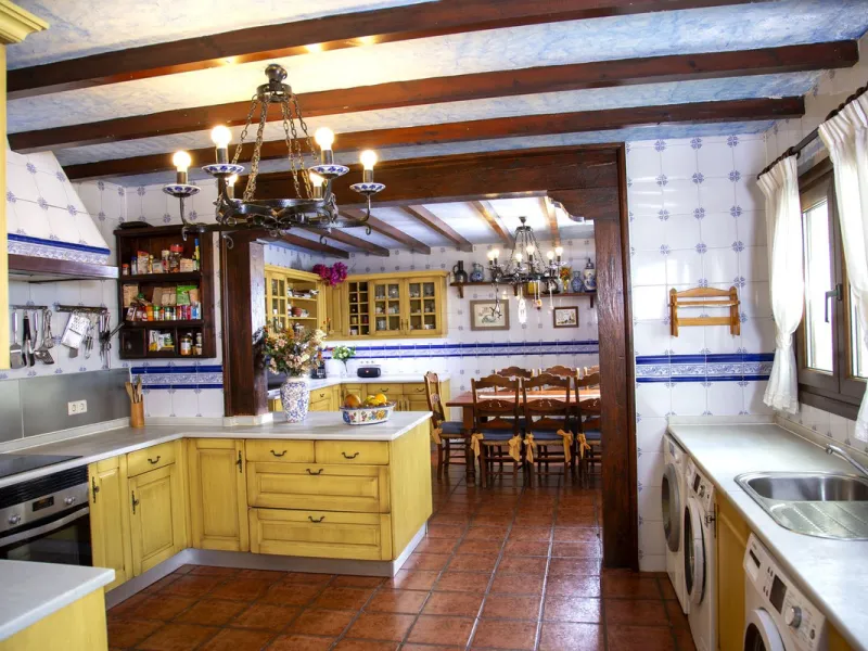 House - Detached Villa в продаже в Mijas, Málaga. В доме 6 спален и 5 ванных комнат. Площадь дома 575 м². Площадь участка 10000 м²
