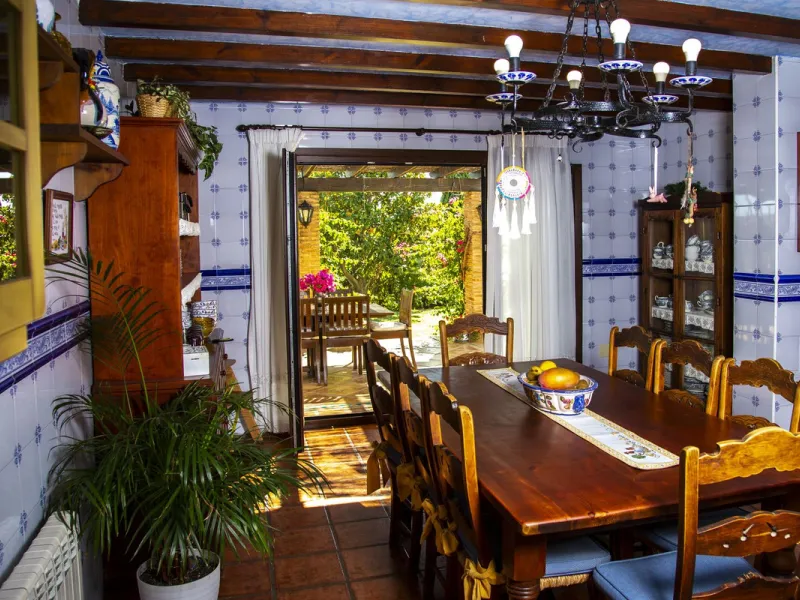House - Detached Villa в продаже в Mijas, Málaga. В доме 6 спален и 5 ванных комнат. Площадь дома 575 м². Площадь участка 10000 м²