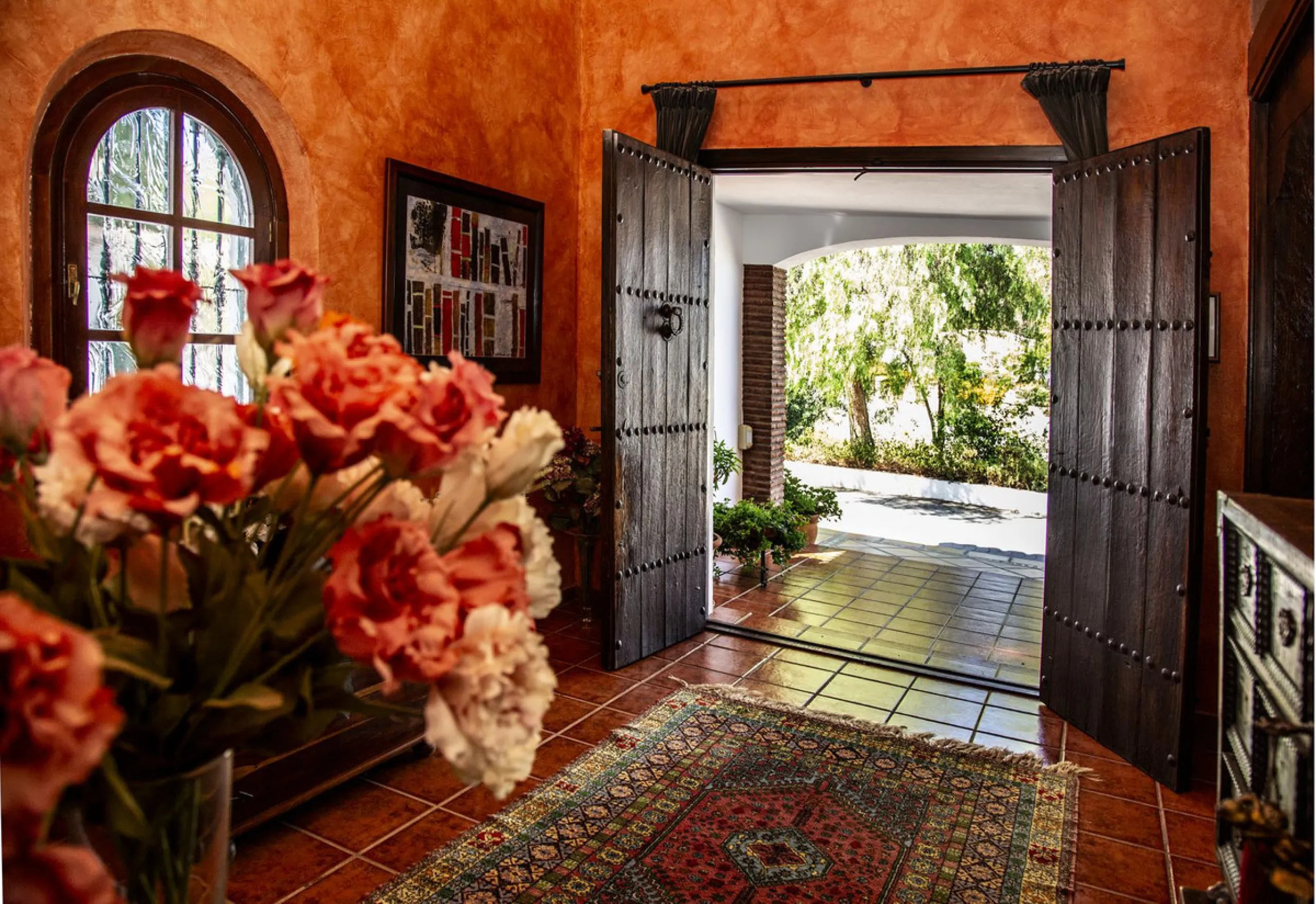 House - Detached Villa в продаже в Mijas, Málaga. В доме 6 спален и 5 ванных комнат. Площадь дома 575 м². Площадь участка 10000 м²