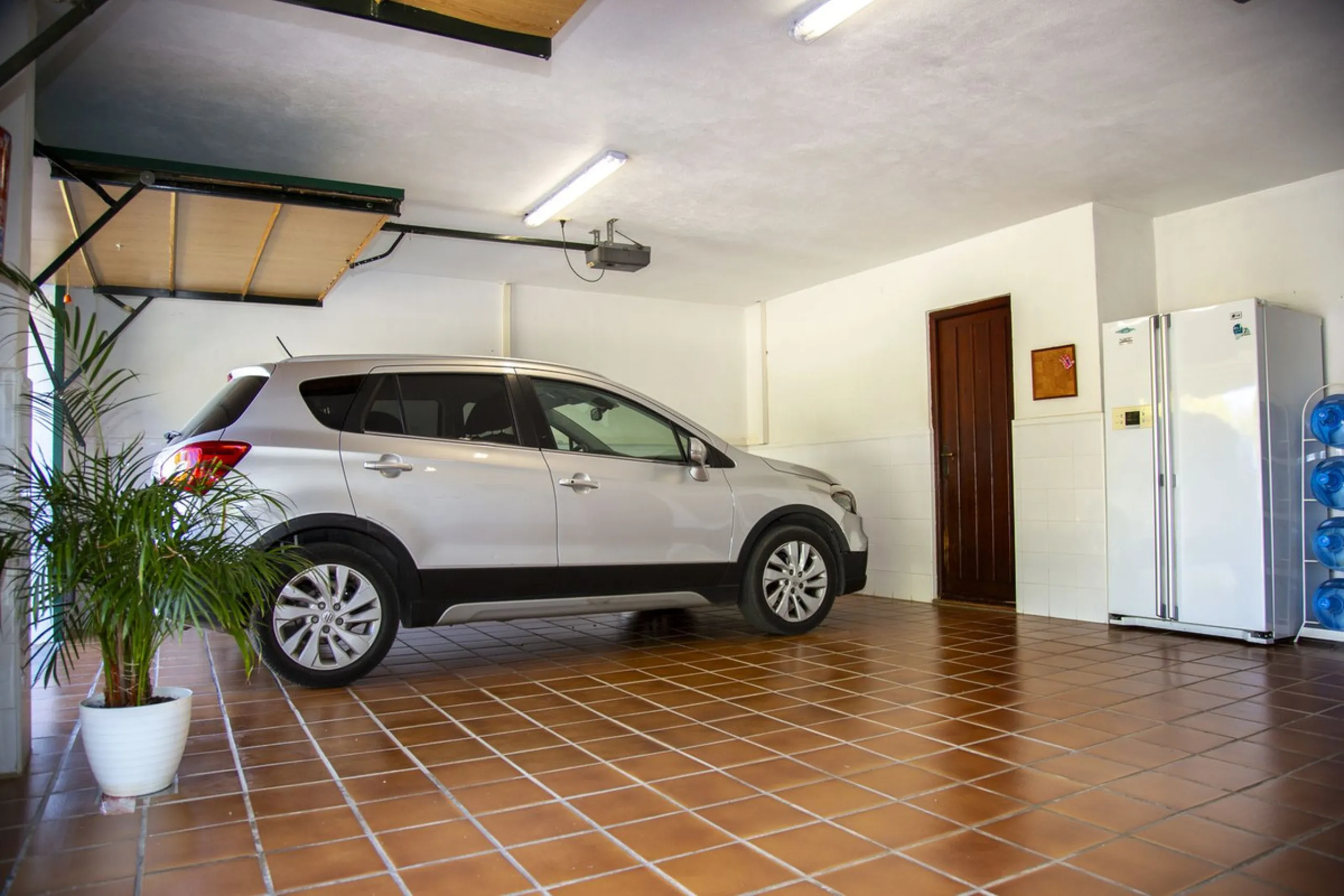 House - Detached Villa в продаже в Mijas, Málaga. В доме 6 спален и 5 ванных комнат. Площадь дома 575 м². Площадь участка 10000 м²