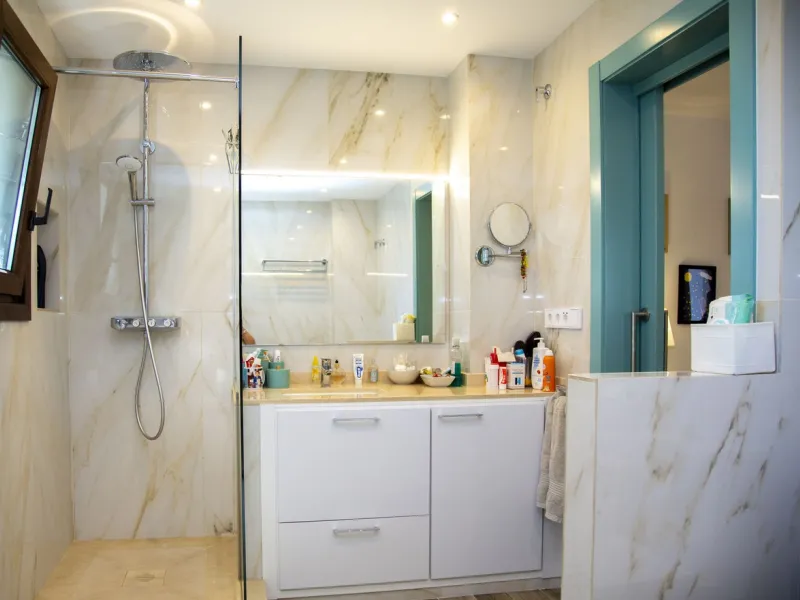 House - Detached Villa в продаже в Mijas, Málaga. В доме 6 спален и 5 ванных комнат. Площадь дома 575 м². Площадь участка 10000 м²