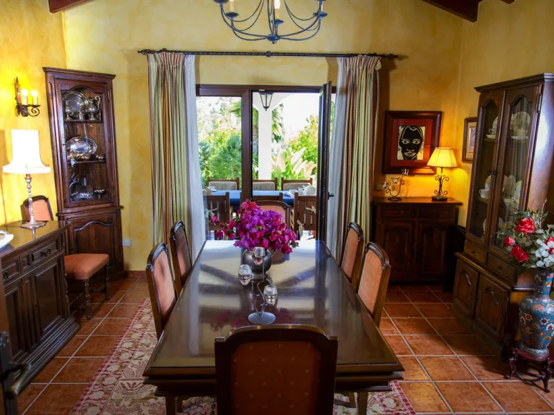 House - Detached Villa в продаже в Mijas, Málaga. В доме 6 спален и 5 ванных комнат. Площадь дома 575 м². Площадь участка 10000 м²