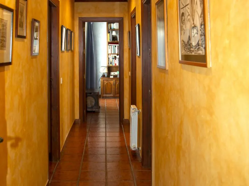 House - Detached Villa в продаже в Mijas, Málaga. В доме 6 спален и 5 ванных комнат. Площадь дома 575 м². Площадь участка 10000 м²