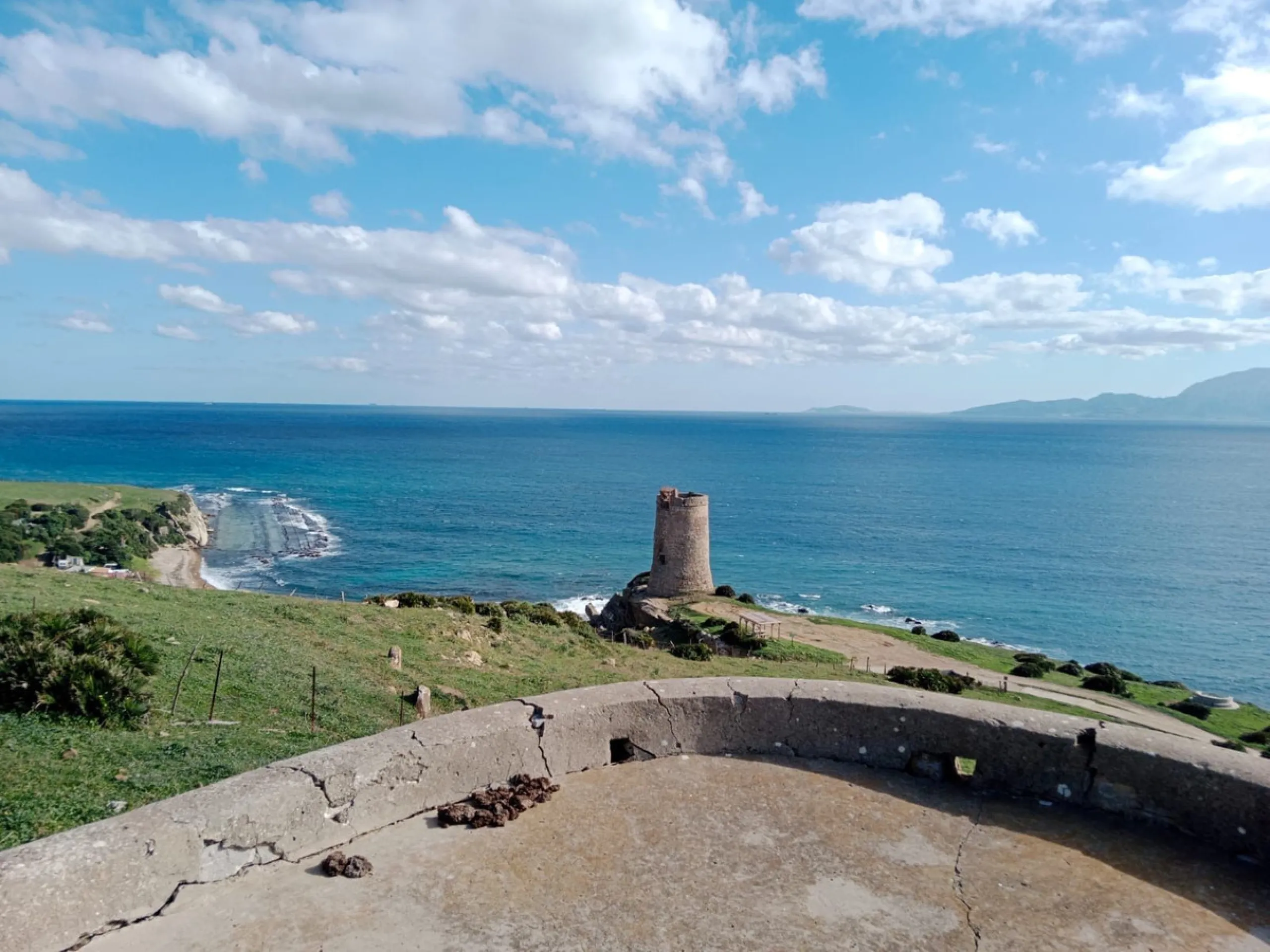Plot - Land with Ruin в продаже в Manilva, Málaga. Площадь дома 324 м². Площадь участка 117263 м²