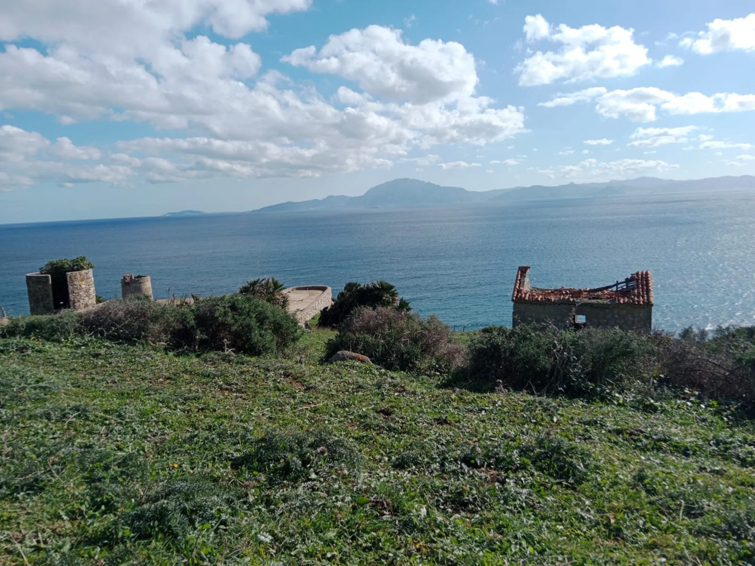 Plot - Land with Ruin в продаже в Manilva, Málaga. Площадь дома 324 м². Площадь участка 117263 м²