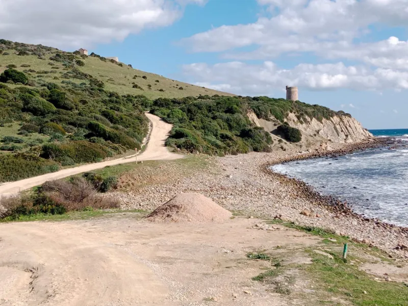 Plot - Land with Ruin в продаже в Manilva, Málaga. Площадь дома 324 м². Площадь участка 117263 м²
