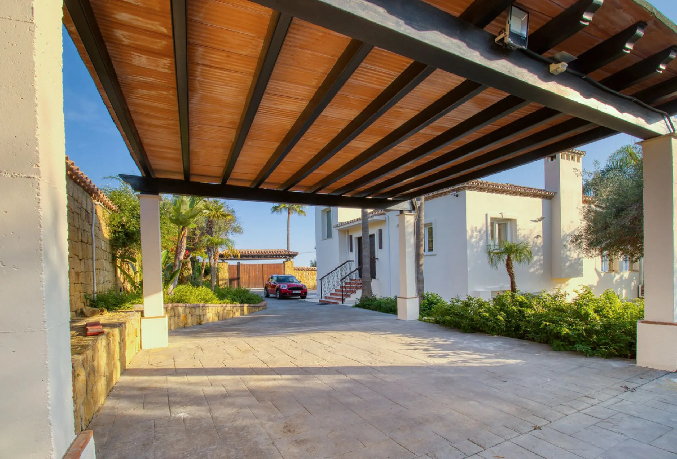 Exceptional Finca with Panoramic Sea Views in Estepona