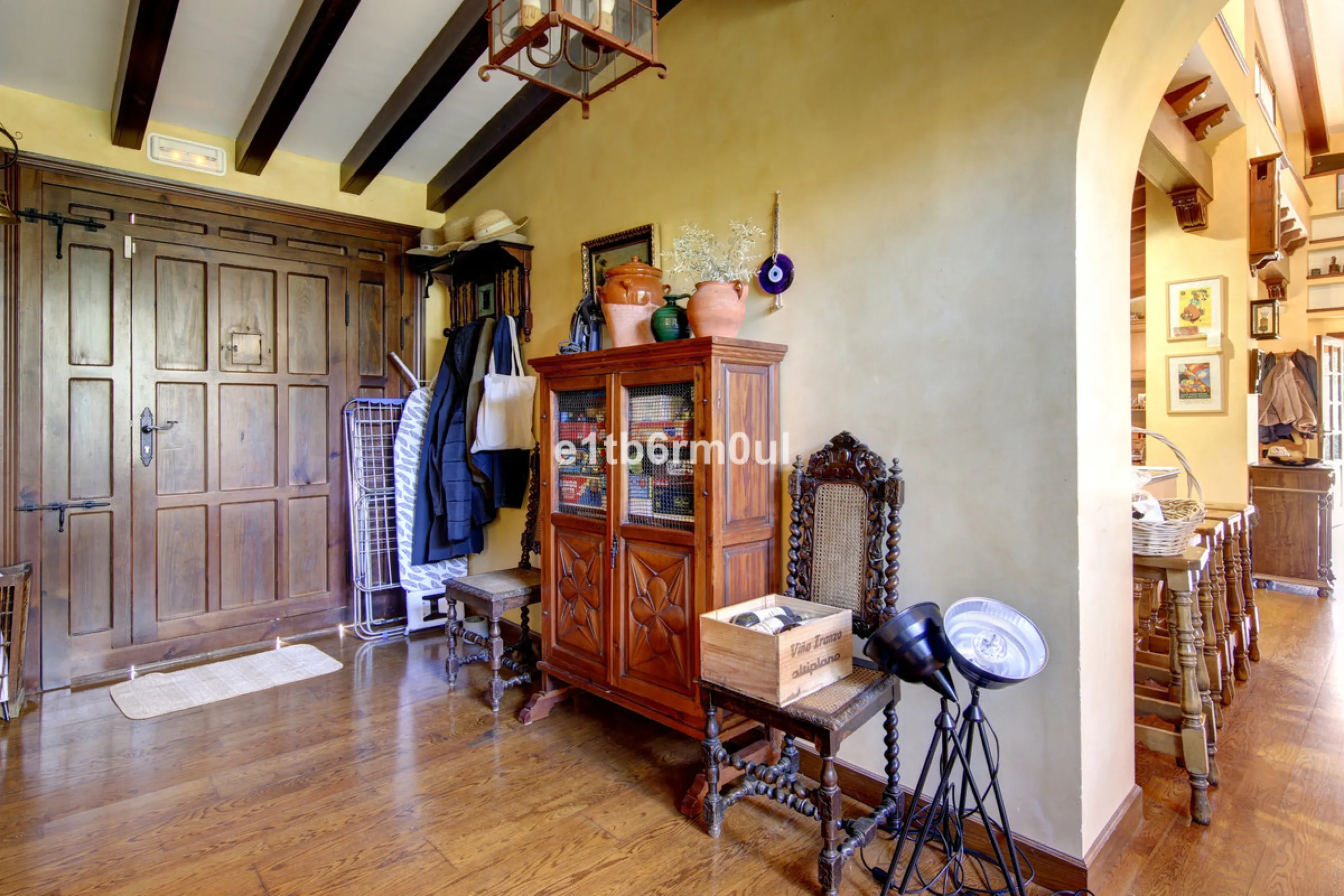 House - Finca - Cortijo в продаже в Ojén, Málaga. В доме 5 спален и 4 ванных комнат. Площадь дома 375 м². Площадь участка 11963 м²