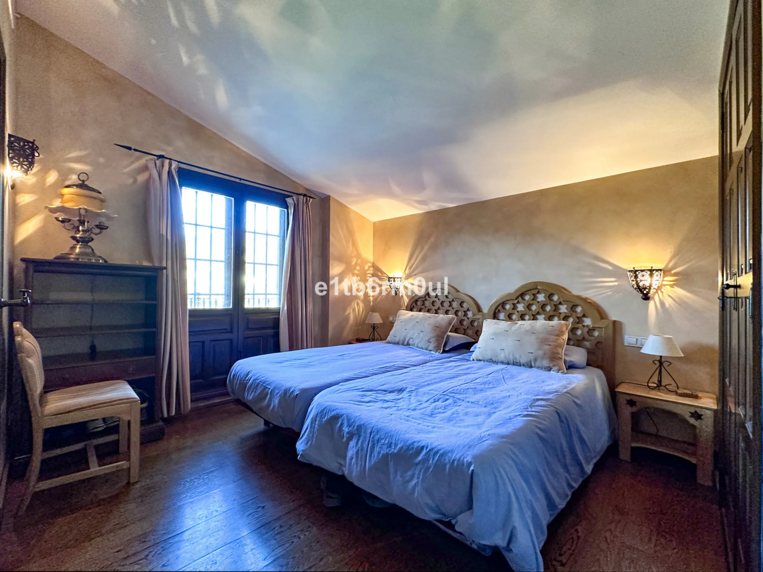 House - Finca - Cortijo в продаже в Ojén, Málaga. В доме 5 спален и 4 ванных комнат. Площадь дома 375 м². Площадь участка 11963 м²