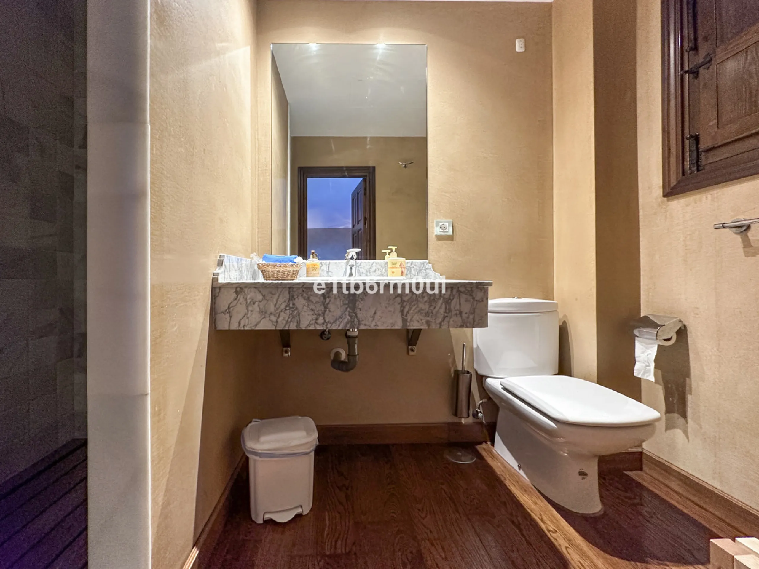 House - Finca - Cortijo в продаже в Ojén, Málaga. В доме 5 спален и 4 ванных комнат. Площадь дома 375 м². Площадь участка 11963 м²