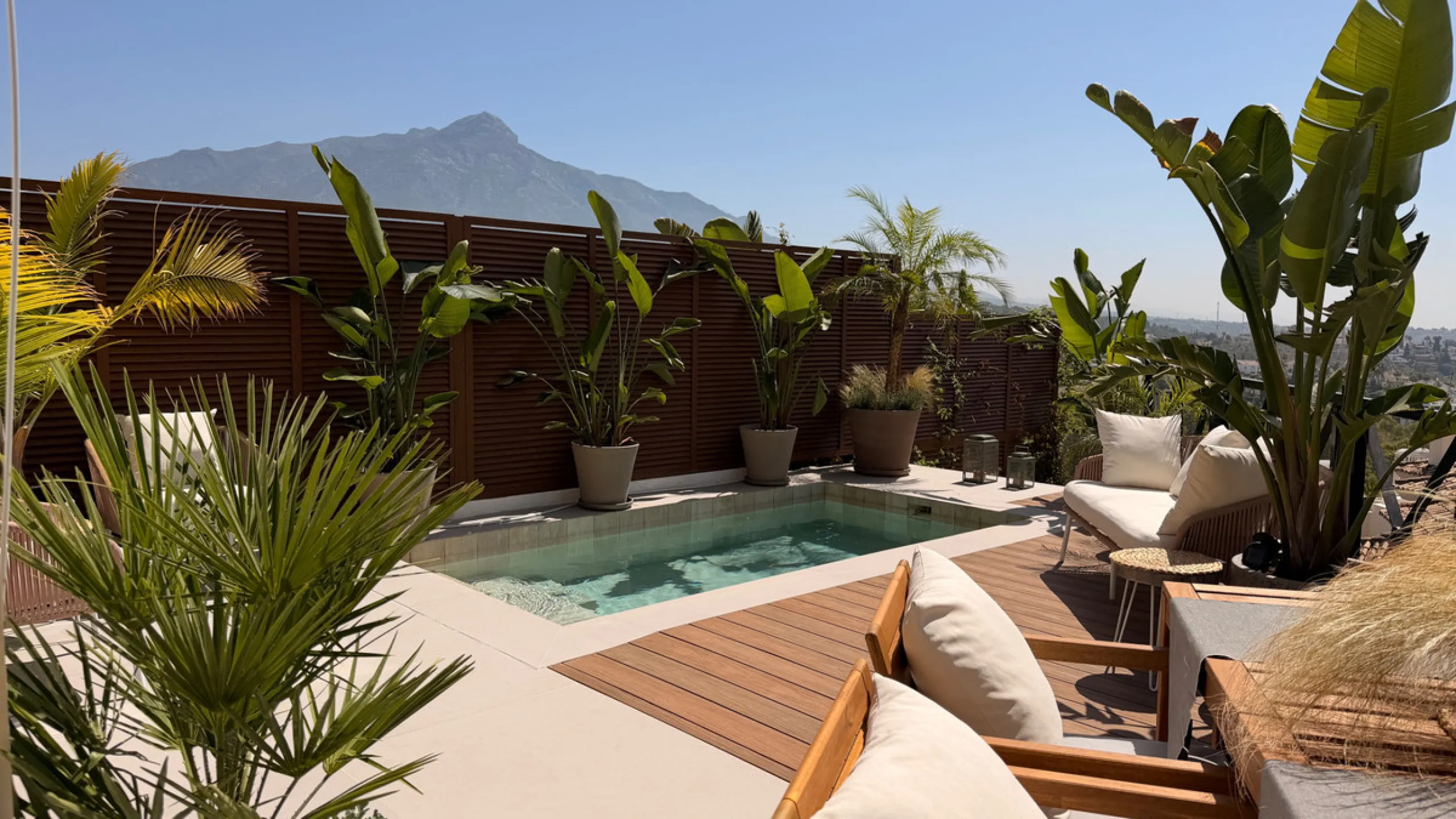 This exquisite 3-bedroom ground-floor apartment in Nueva Andalucía, Marbella, epitomizes modern luxury and comfort. Recently renovated to the highest standards, the property features an open-plan living and dining area, perfectly designed for seamless ent