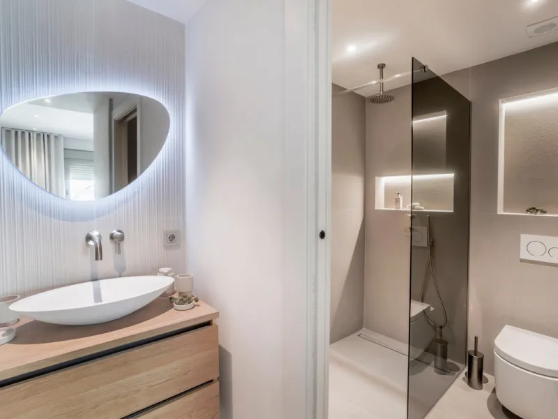 This exquisite 3-bedroom ground-floor apartment in Nueva Andalucía, Marbella, epitomizes modern luxury and comfort. Recently renovated to the highest standards, the property features an open-plan living and dining area, perfectly designed for seamless ent