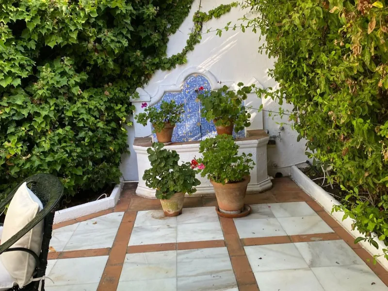 Charming Villa for Renovation in Casasola