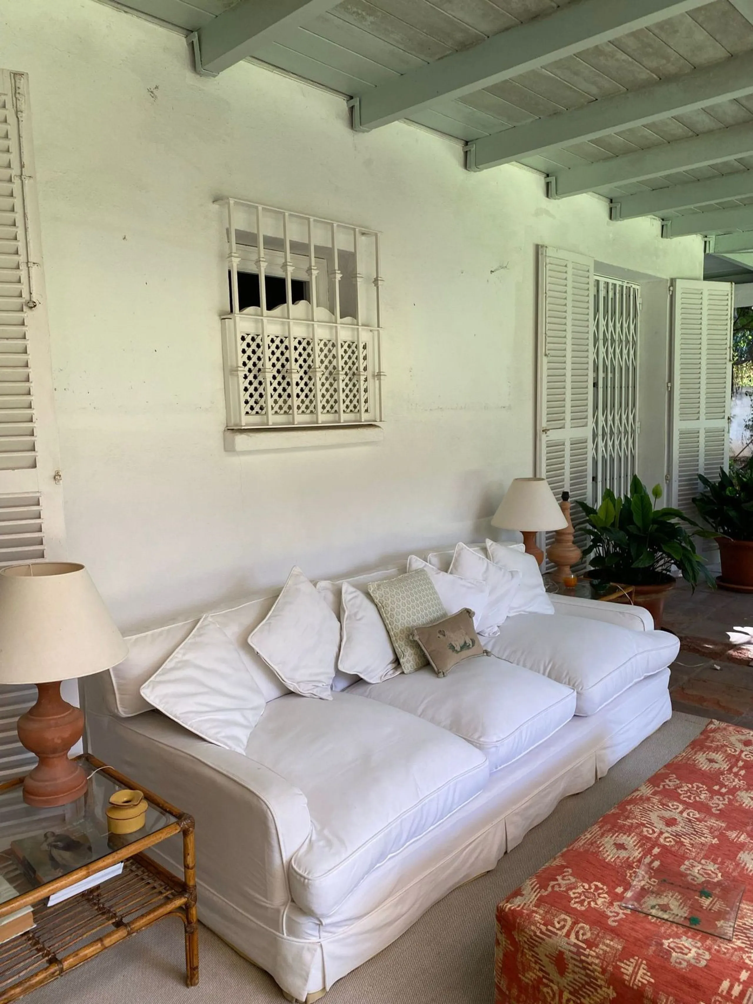 Charming Villa for Renovation in Casasola