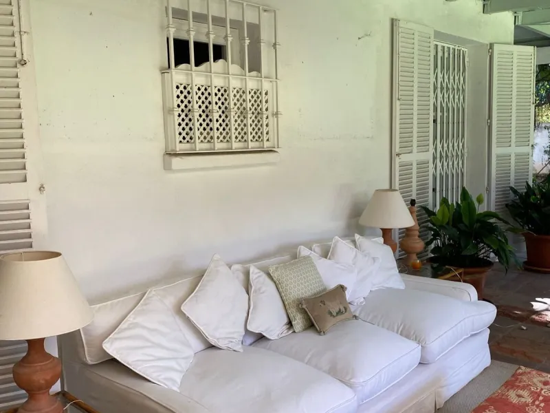 Charming Villa for Renovation in Casasola