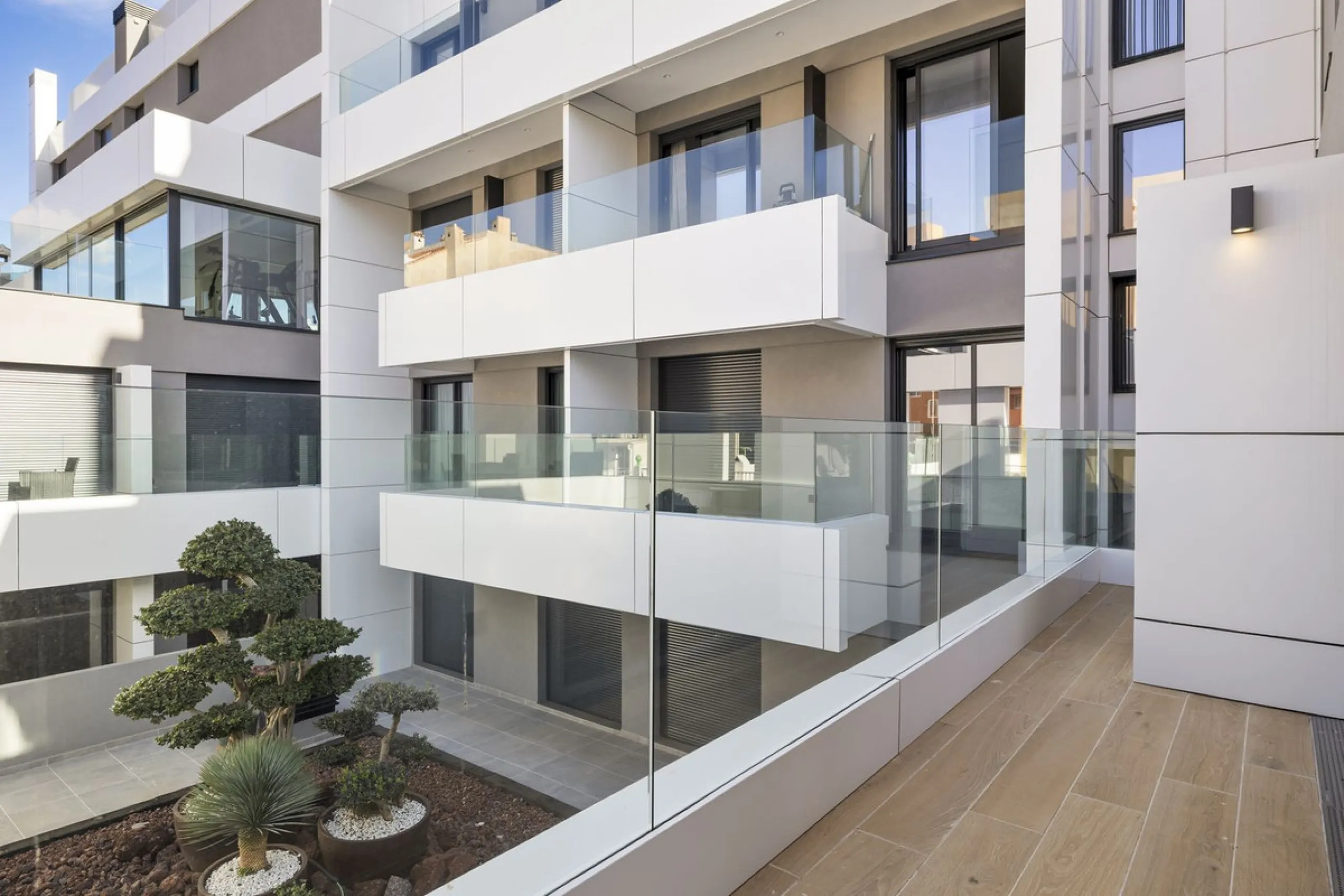 Apartment - Middle Floor Apartment в продаже в Fuengirola, Málaga. В доме 2 спален и 2 ванных комнат. Площадь дома 79 м²