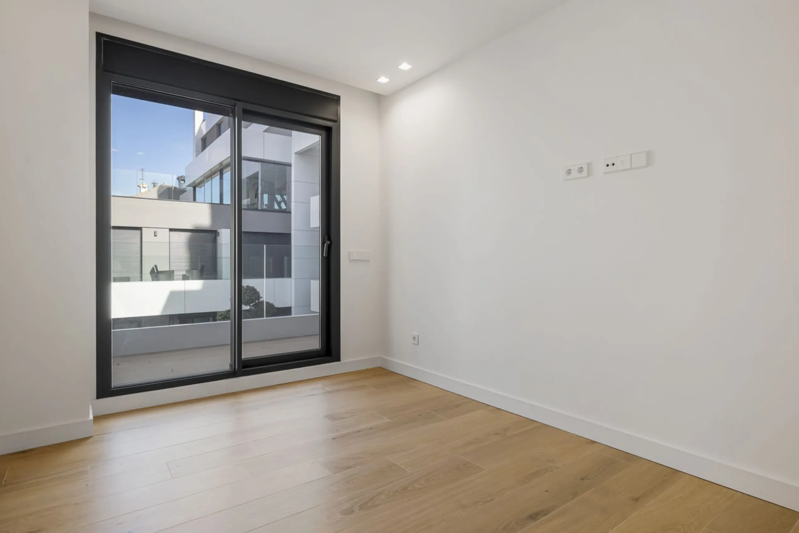 Apartment - Middle Floor Apartment в продаже в Fuengirola, Málaga. В доме 2 спален и 2 ванных комнат. Площадь дома 79 м²