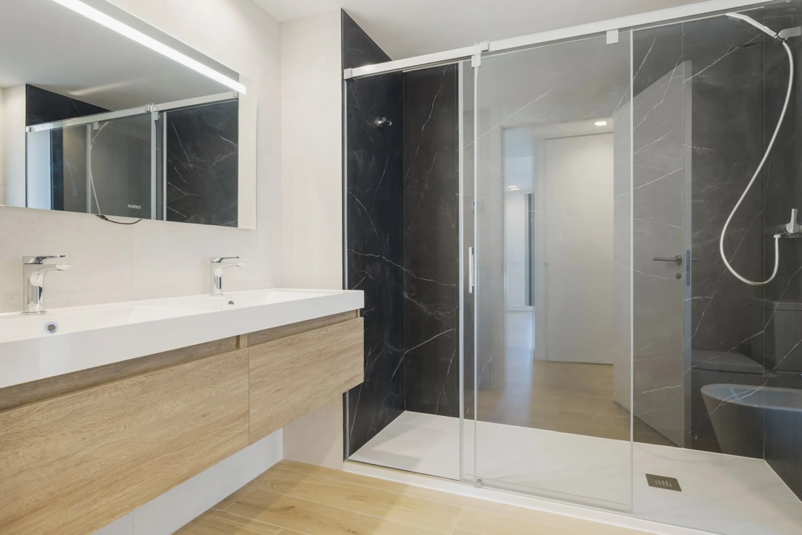 Apartment - Middle Floor Apartment в продаже в Fuengirola, Málaga. В доме 2 спален и 2 ванных комнат. Площадь дома 79 м²