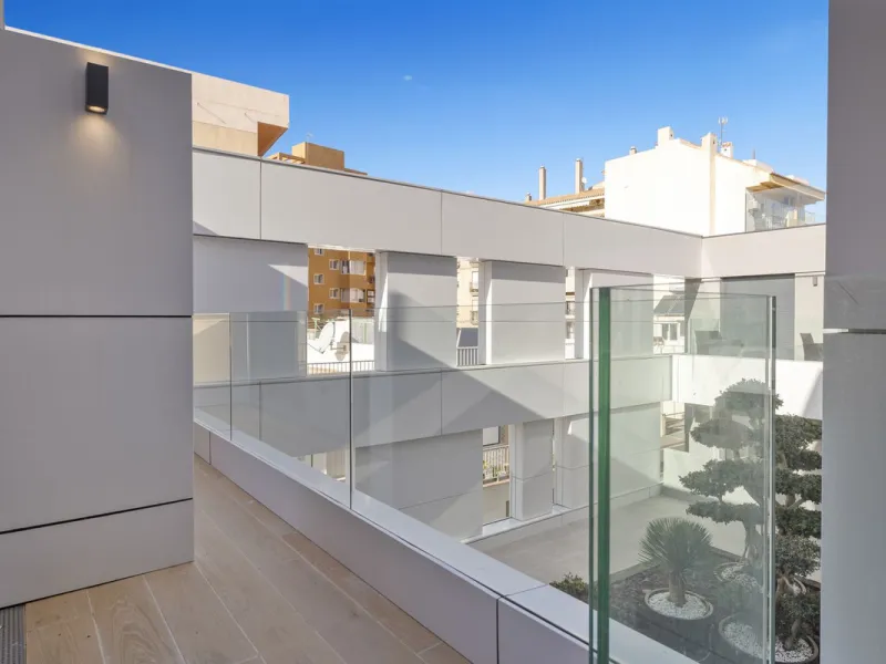 Apartment - Middle Floor Apartment в продаже в Fuengirola, Málaga. В доме 2 спален и 2 ванных комнат. Площадь дома 79 м²