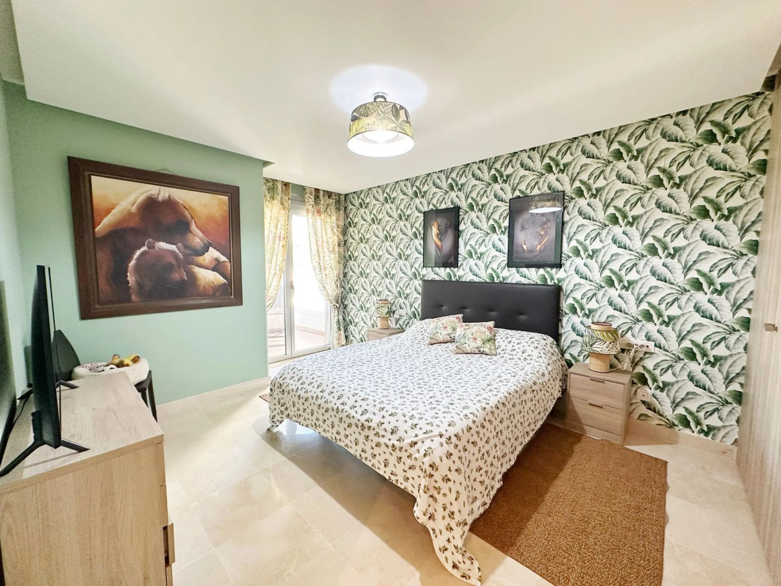 MODERN APARTMENT WITH PANORAMIC SEA VIEWS – RECENTLY BUILT