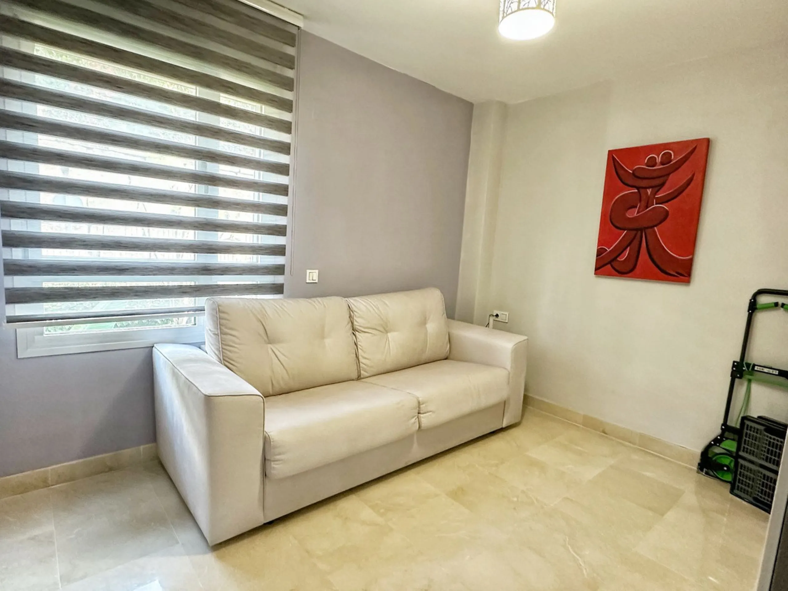MODERN APARTMENT WITH PANORAMIC SEA VIEWS – RECENTLY BUILT