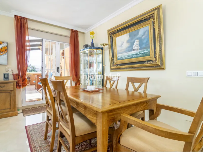 Andalucia Alta, built in 1995 is a gated community of 55 apartments and penthouses divided in six buildings. The pool area is in the middle of the blocks. Mature garden area has a playground for children. Each block offers underground parking and elevator