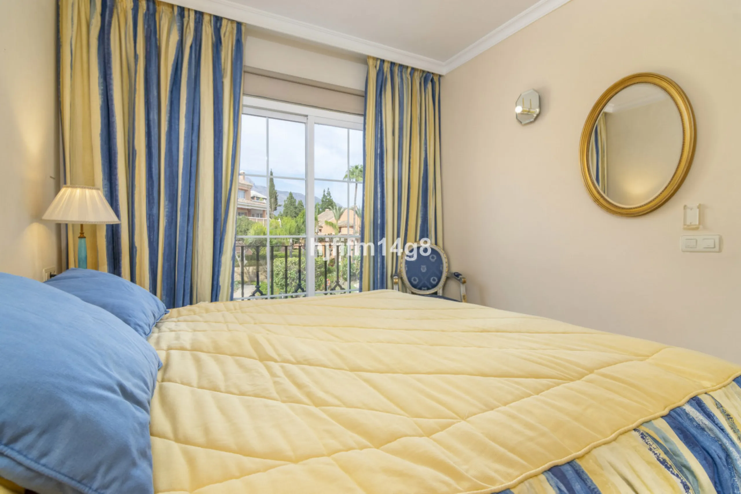 Andalucia Alta, built in 1995 is a gated community of 55 apartments and penthouses divided in six buildings. The pool area is in the middle of the blocks. Mature garden area has a playground for children. Each block offers underground parking and elevator