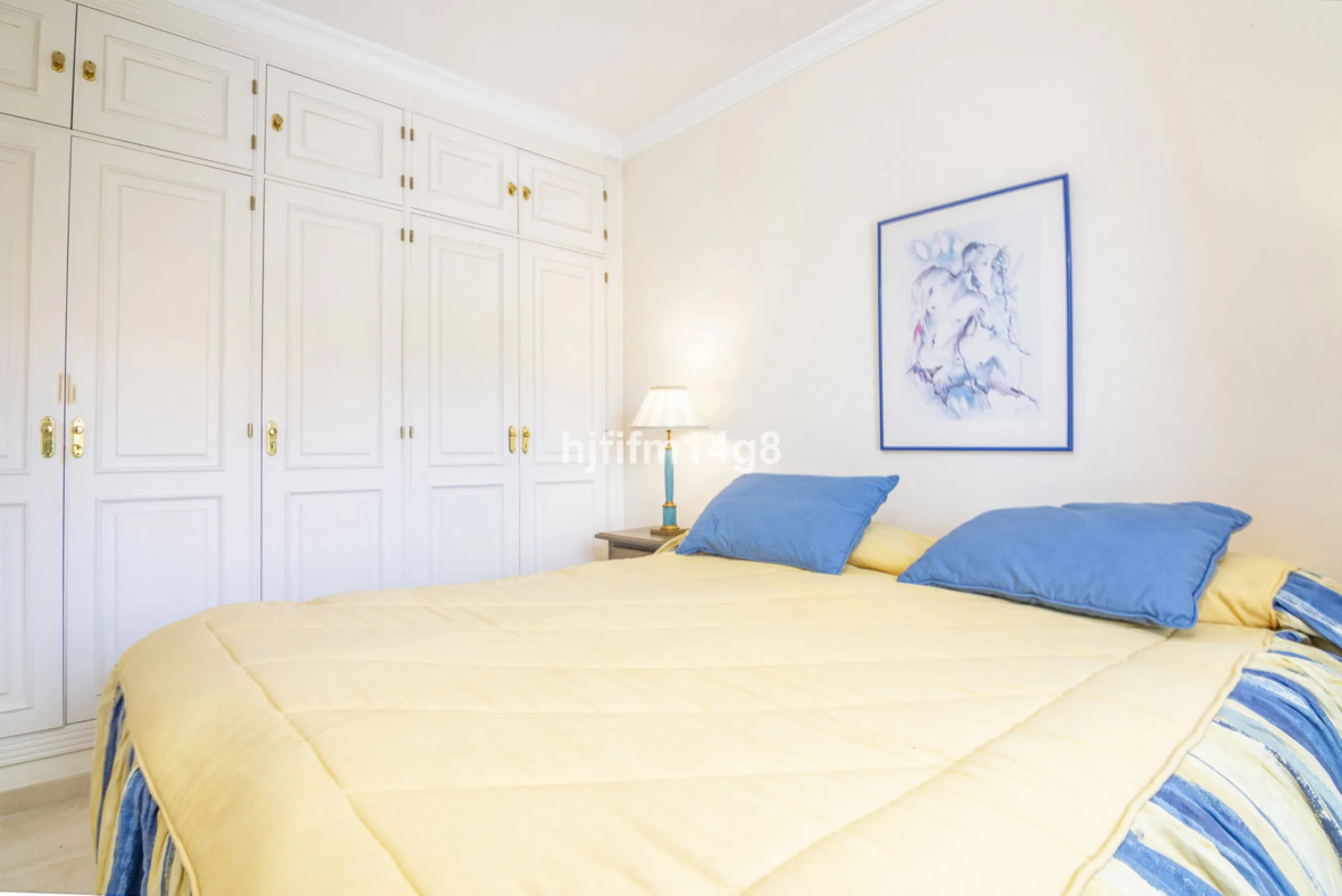 Andalucia Alta, built in 1995 is a gated community of 55 apartments and penthouses divided in six buildings. The pool area is in the middle of the blocks. Mature garden area has a playground for children. Each block offers underground parking and elevator