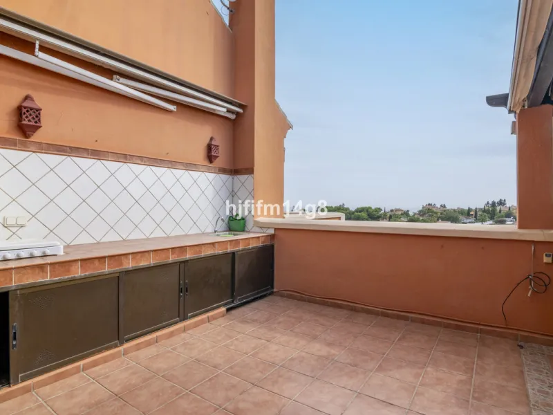 Andalucia Alta, built in 1995 is a gated community of 55 apartments and penthouses divided in six buildings. The pool area is in the middle of the blocks. Mature garden area has a playground for children. Each block offers underground parking and elevator