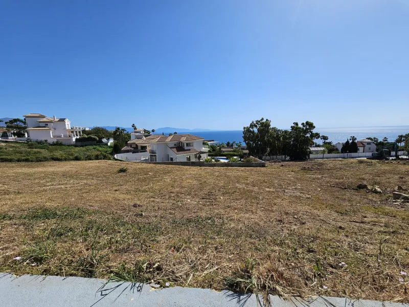 Plot - Residential Plot в продаже в Manilva, Málaga. Площадь участка 800 м²