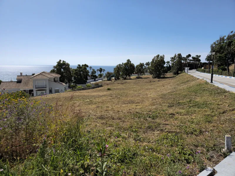 Plot - Residential Plot в продаже в Manilva, Málaga. Площадь участка 800 м²