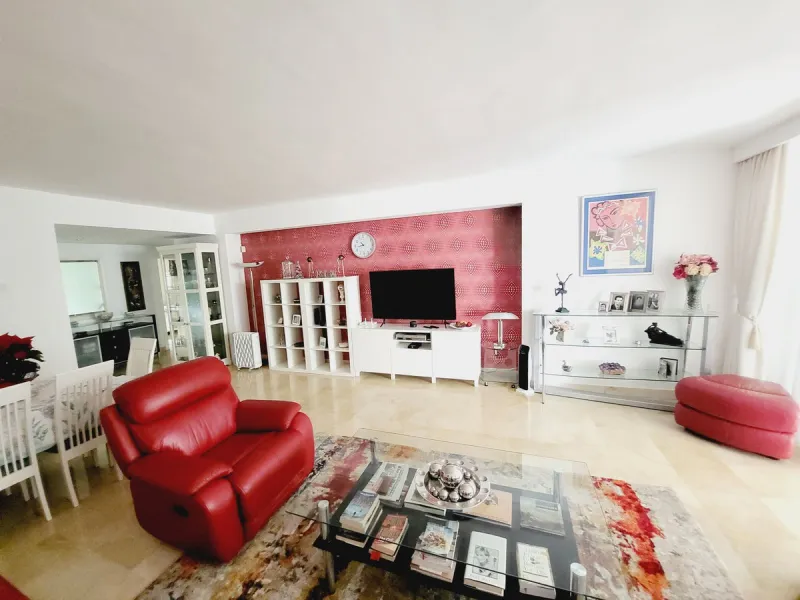 Apartment - Ground Floor Apartment в продаже в Mijas, Málaga. В доме 2 спален и 2 ванных комнат. Площадь дома 122 м²