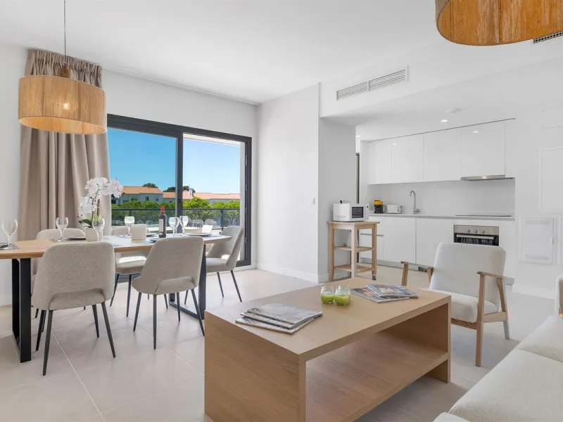 Just completed 3 bedroom new build penthouse.