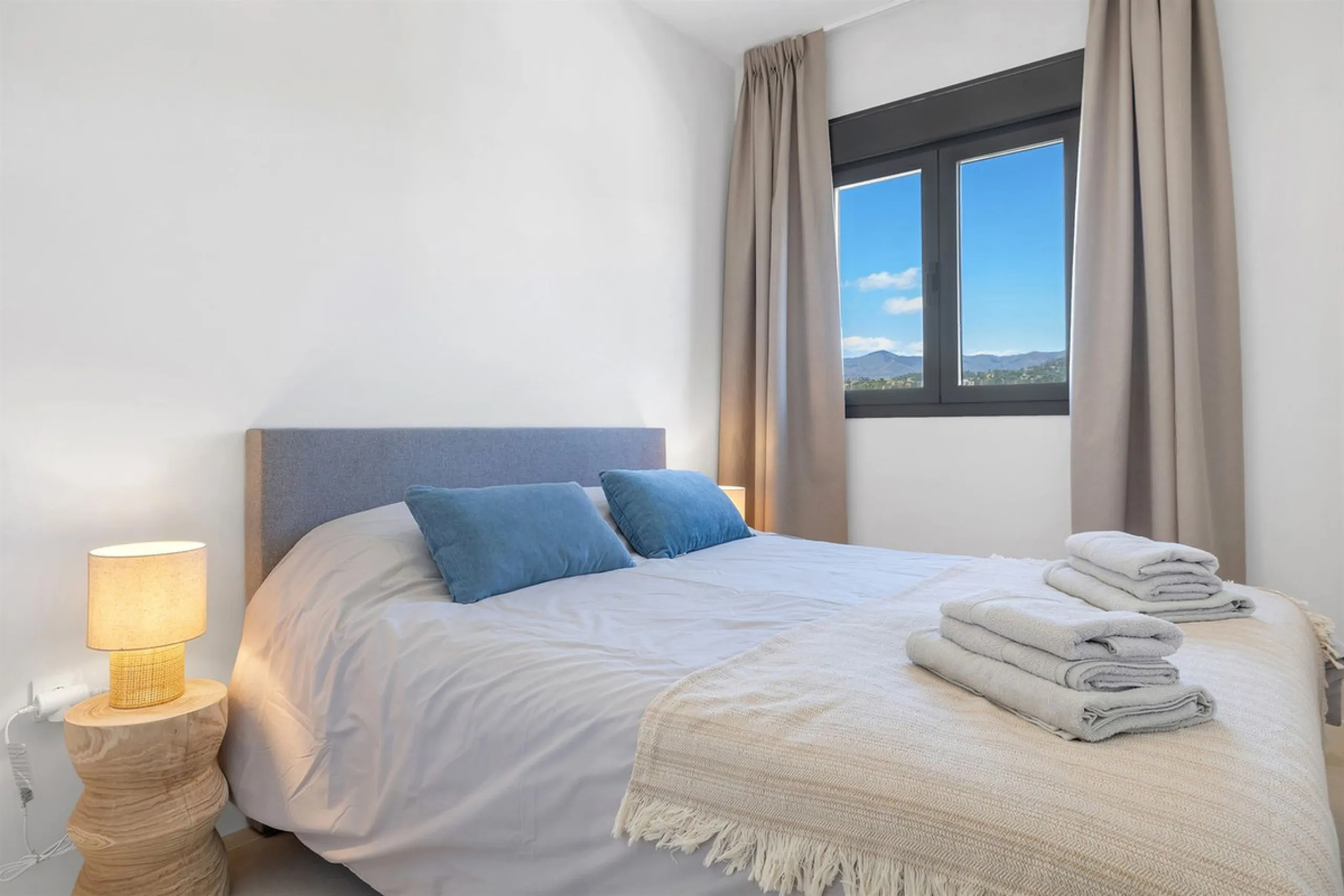 Just completed 3 bedroom new build penthouse.
