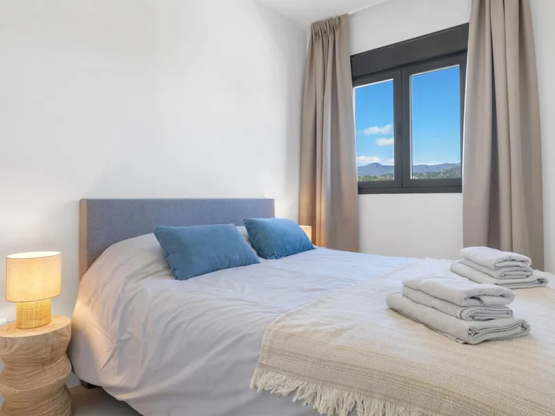 Just completed 3 bedroom new build penthouse.