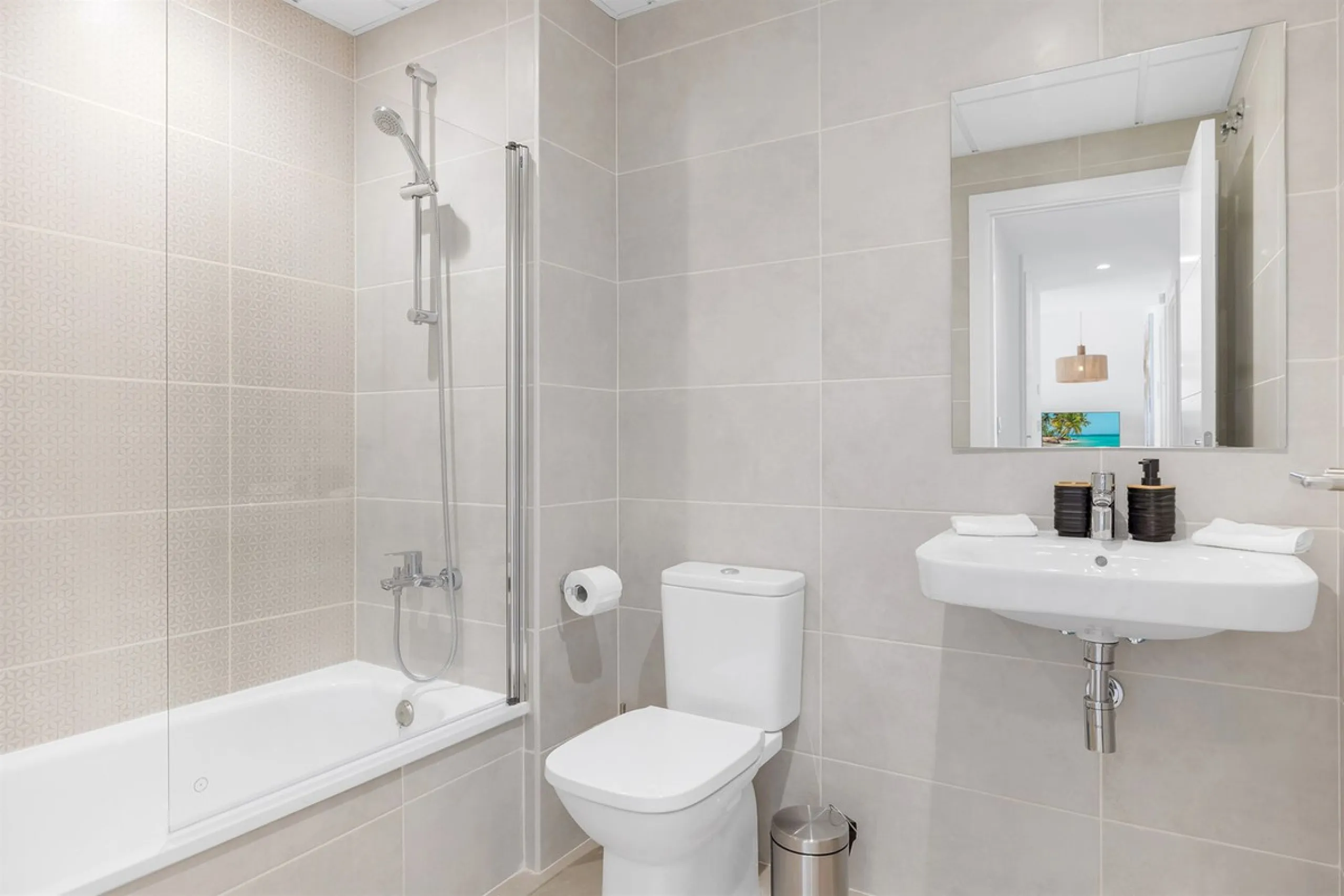 Just completed 3 bedroom new build penthouse.